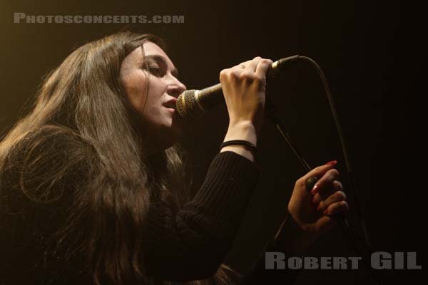 CULTS - 2014-03-22 - PARIS - CentQuatre - Salle 400 - 